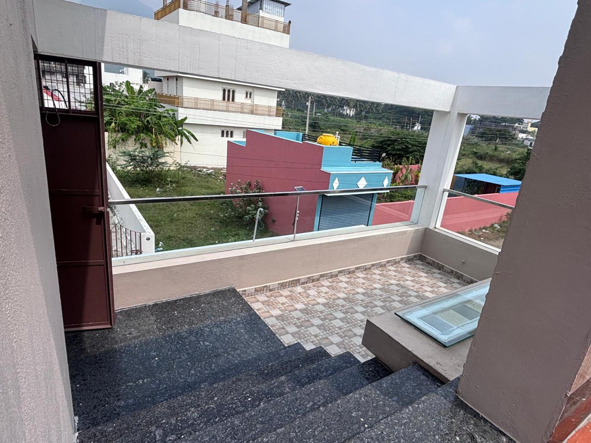 Jo'S Homestay Tiruvannāmalai Εξωτερικό φωτογραφία