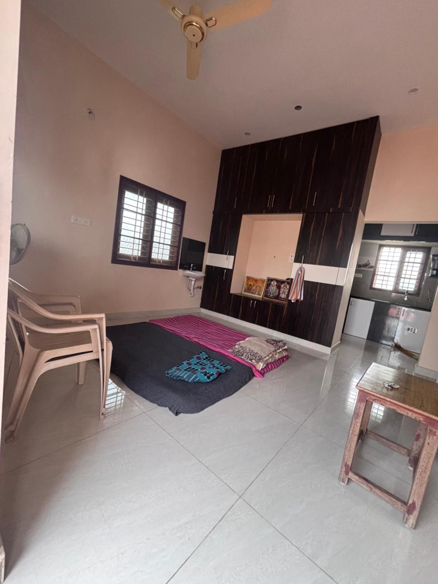 Jo'S Homestay Tiruvannāmalai Εξωτερικό φωτογραφία